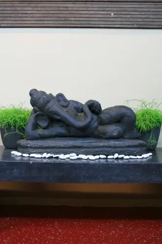 Product image of the product “Ganesh, reclining, cast stone, 58cm L ”
